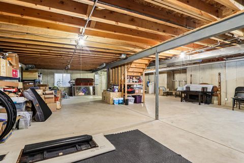 Tiny photo for 11 Baldwin Court, Lake In The Hills, IL 60156 (MLS # 12532957)