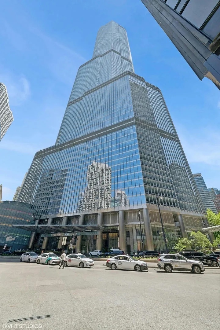 401 N Wabash Avenue 51C