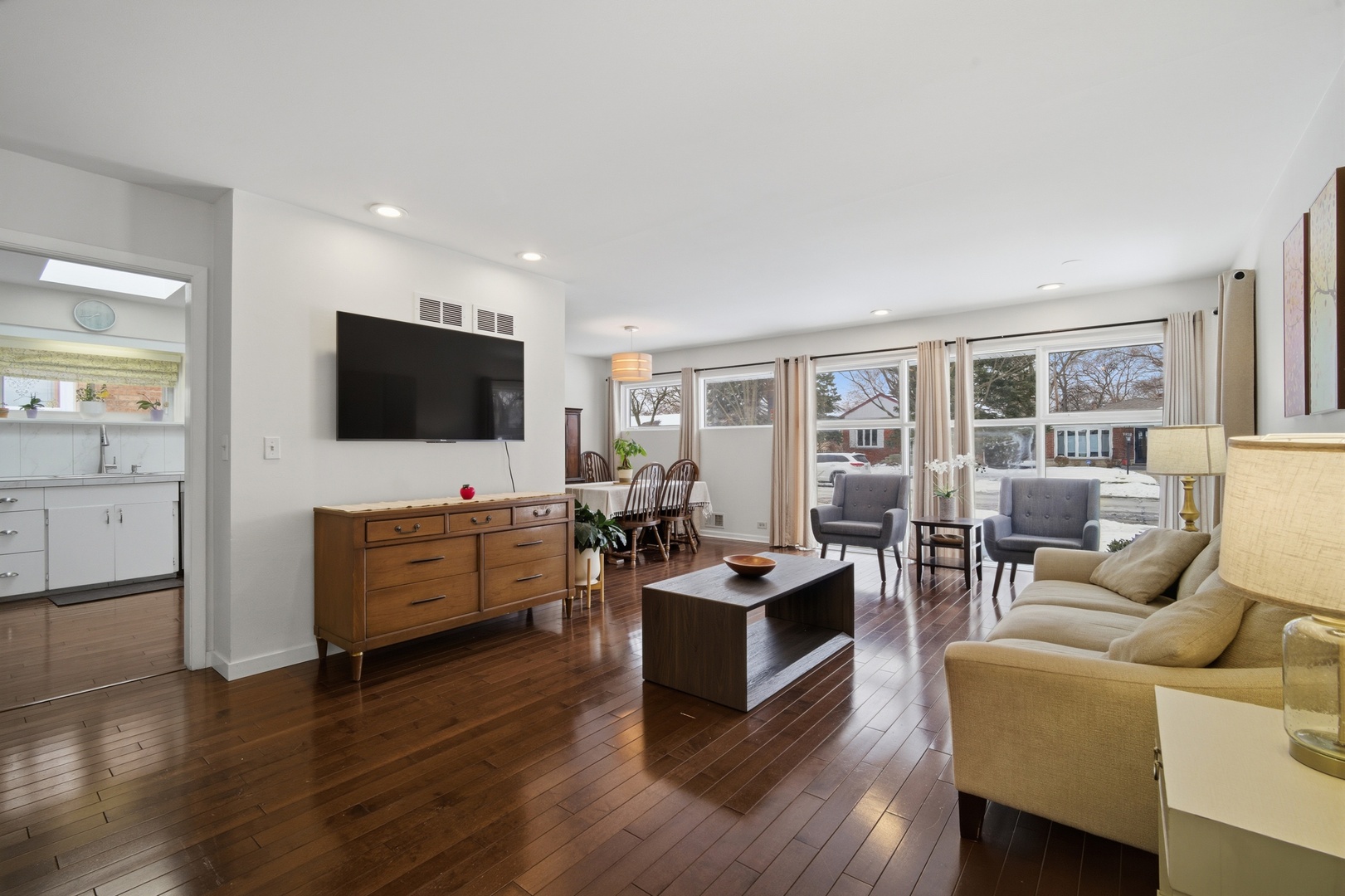 7531 N Karlov Avenue