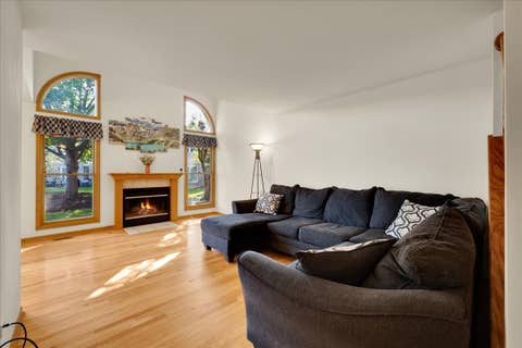 Tiny photo for 446 S Wenbriar Square, Addison, IL 60101 (MLS # 12723964)