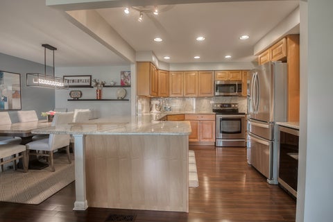 Tiny photo for 2 Oak Brook Club Drive #C103, Oak Brook, IL 60523 (MLS # 12629698)