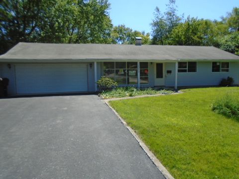 A home in Country Club Hills