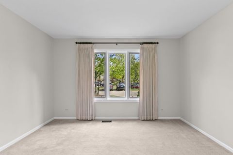 Tiny photo for 1625 Clayton Court, Arlington Heights, IL 60004 (MLS # 12623068)