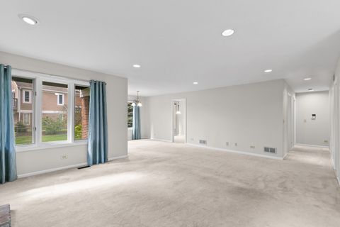 Tiny photo for 1625 Clayton Court, Arlington Heights, IL 60004 (MLS # 12623068)