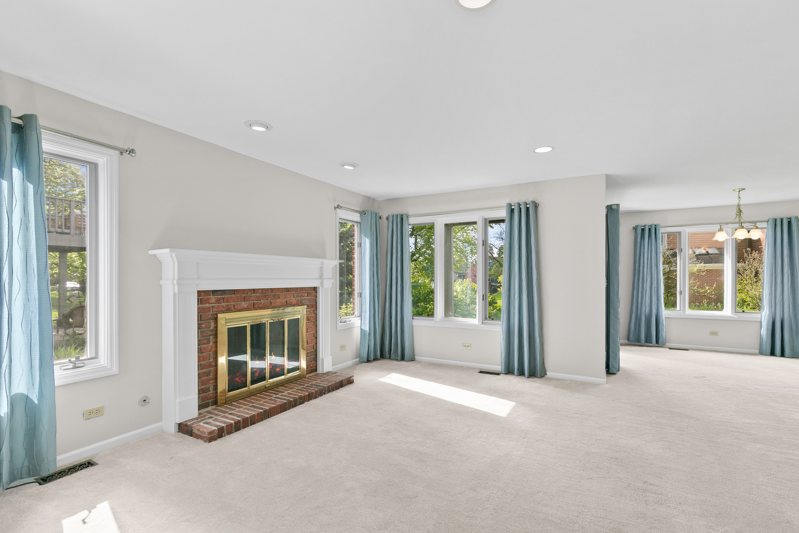 1625 Clayton Court
