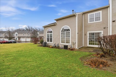 Tiny photo for 34305 N Homestead Road, Gurnee, IL 60031 (MLS # 12589827)