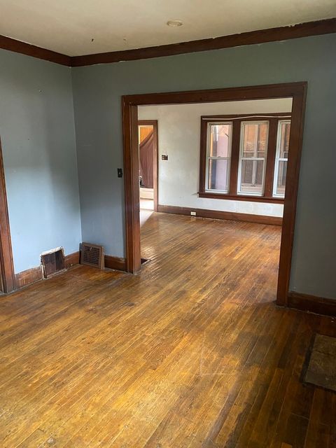 Tiny photo for 945 E Hickory Street, Kankakee, IL 60901 (MLS # 12416430)