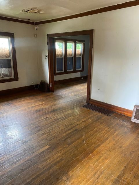 Tiny photo for 945 E Hickory Street, Kankakee, IL 60901 (MLS # 12416430)