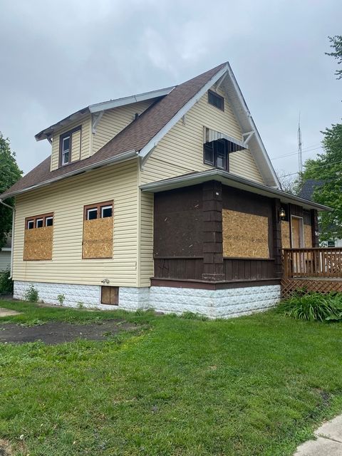 Photo of 945 E Hickory Street, Kankakee, IL 60901 (MLS # 12416430)