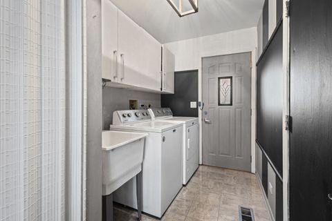 Tiny photo for 1100 Hidden Lake Drive, Buffalo Grove, IL 60089 (MLS # 12602504)