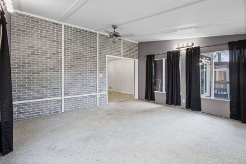 Tiny photo for 1100 Hidden Lake Drive, Buffalo Grove, IL 60089 (MLS # 12602504)