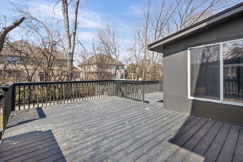 Tiny photo for 1100 Hidden Lake Drive, Buffalo Grove, IL 60089 (MLS # 12602504)