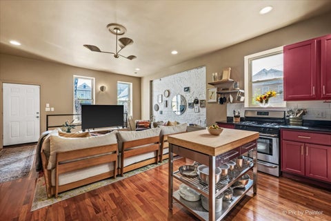 Tiny photo for 1745 W 18th Place #1R, Chicago, IL 60608 (MLS # 12795178)