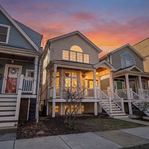 Photo of 5054 N Claremont Avenue, Chicago, IL 60625 (MLS # 12653555)