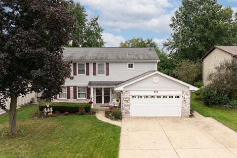 Tiny photo for 717 S Point Drive, Schaumburg, IL 60193 (MLS # 12752174)