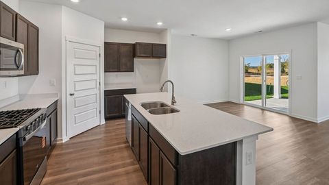 Tiny photo for 2274 Redwood Trail, Wonder Lake, IL 60097 (MLS # 12662182)