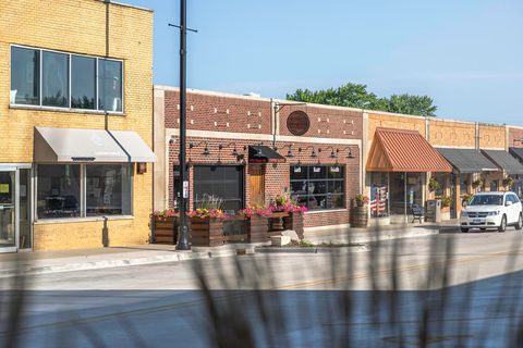 Tiny photo for 1501 Aspen Lane, Pingree Grove, IL 60140 (MLS # 12514861)