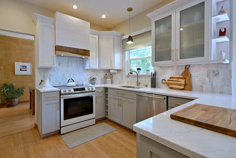 Tiny photo for 635 Burdette Avenue, Glendale Heights, IL 60139 (MLS # 12716849)