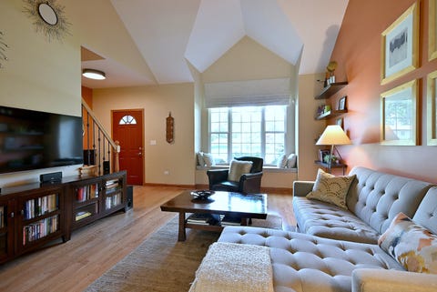 Tiny photo for 635 Burdette Avenue, Glendale Heights, IL 60139 (MLS # 12716849)
