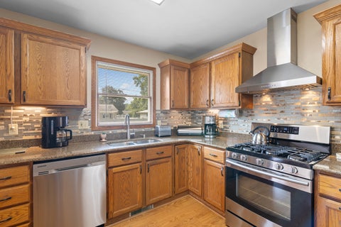 Tiny photo for 606 E Edgelawn Drive, Plano, IL 60545 (MLS # 12726987)