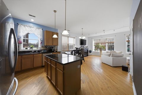 Tiny photo for 25 N Menard Avenue #2S, Chicago, IL 60644 (MLS # 12631271)
