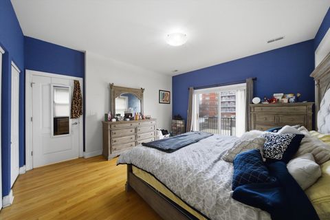 Tiny photo for 25 N Menard Avenue #2S, Chicago, IL 60644 (MLS # 12631271)