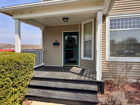 Tiny photo for 706 S Hennepin Avenue, Dixon, IL 61021 (MLS # 12604554)