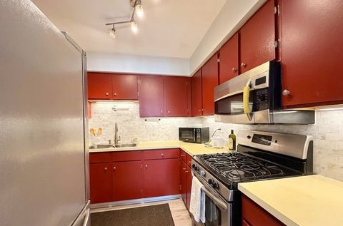Tiny photo for 5500 Lincoln Avenue #510-E, Morton Grove, IL 60053 (MLS # 12615444)