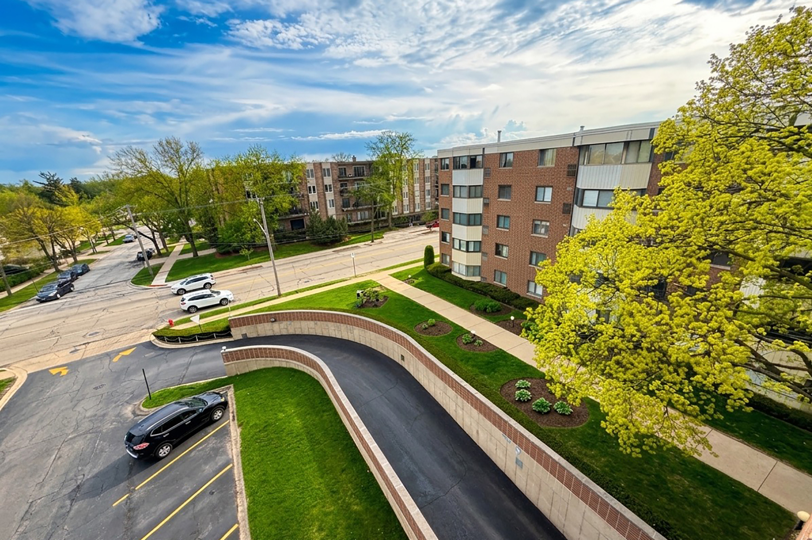 5500 Lincoln Avenue 510-E