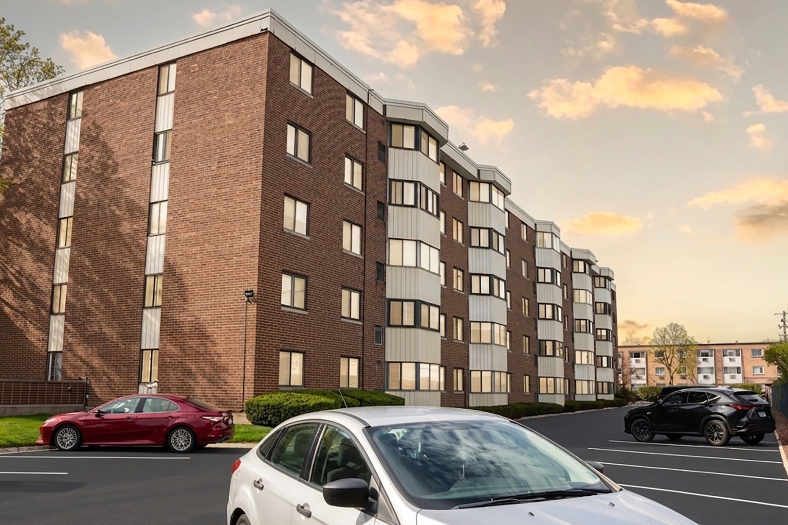 5500 Lincoln Avenue 510-E