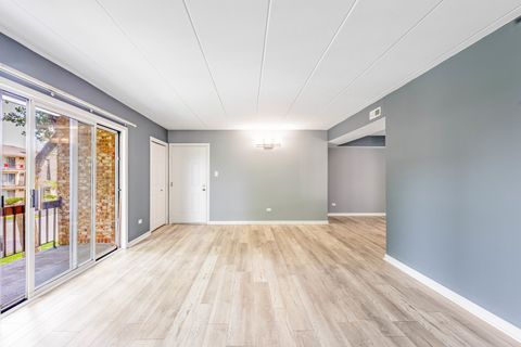 Tiny photo for 10330 Mayfield Avenue #2N, Oak Lawn, IL 60453 (MLS # 12516972)
