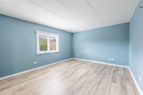 Tiny photo for 10330 Mayfield Avenue #2N, Oak Lawn, IL 60453 (MLS # 12516972)