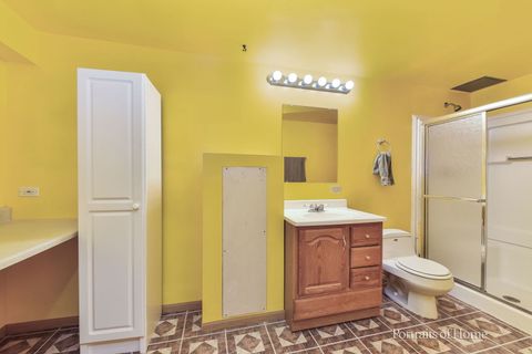 Tiny photo for 2420 Glenford Drive, Aurora, IL 60502 (MLS # 12491796)