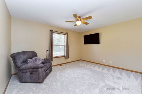 Tiny photo for 2420 Glenford Drive, Aurora, IL 60502 (MLS # 12491796)