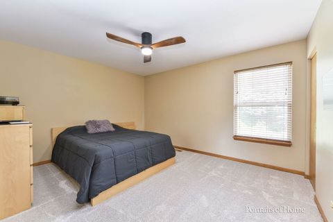 Tiny photo for 2420 Glenford Drive, Aurora, IL 60502 (MLS # 12491796)