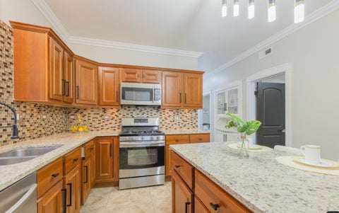 Tiny photo for 2531 Elmwood Avenue, Berwyn, IL 60402 (MLS # 12740202)