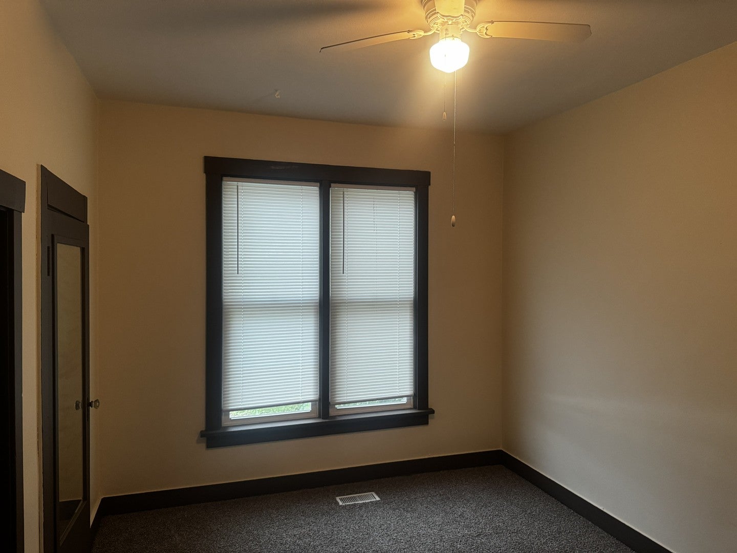 105 University Street 1