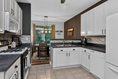 Tiny photo for 2927 Pleasant Plains Drive, St. Charles, IL 60175 (MLS # 12765427)