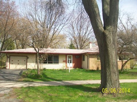 A home in ROLLING MEADOWS