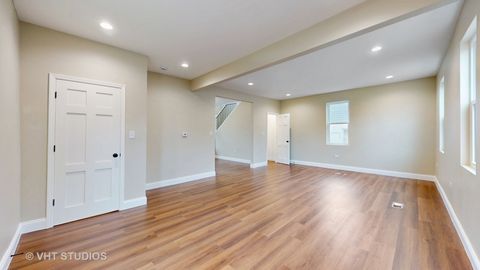 Tiny photo for 554 E Jackson Street, Joliet, IL 60432 (MLS # 12372507)