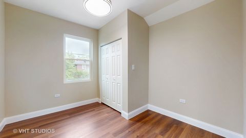 Tiny photo for 554 E Jackson Street, Joliet, IL 60432 (MLS # 12372507)