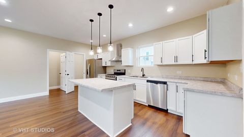 Tiny photo for 554 E Jackson Street, Joliet, IL 60432 (MLS # 12372507)