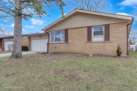 Photo of 4331 Mann Street, Oak Forest, IL 60452 (MLS # 12669443)