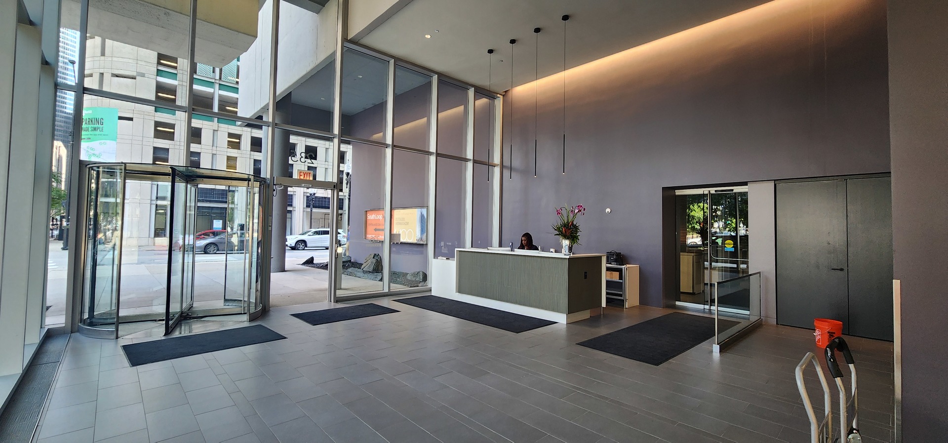 235 W Van Buren Street 2209
