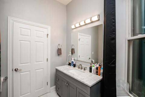 Tiny photo for 735 E 50th Street #2, Chicago, IL 60615 (MLS # 12764057)