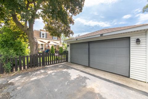 Tiny photo for 9244 Newcastle Avenue, Morton Grove, IL 60053 (MLS # 12434287)