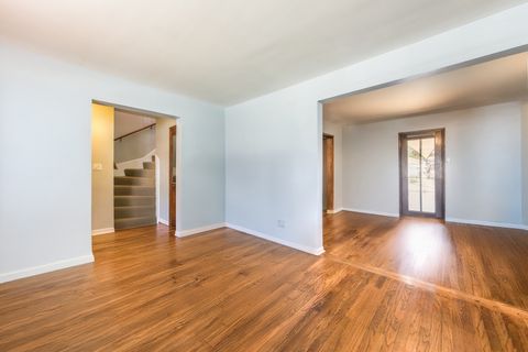 Tiny photo for 9244 Newcastle Avenue, Morton Grove, IL 60053 (MLS # 12434287)