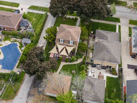 Tiny photo for 9244 Newcastle Avenue, Morton Grove, IL 60053 (MLS # 12434287)