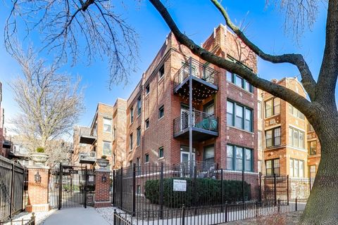 Photo of 1136 W Pratt Boulevard #2S, Chicago, IL 60626 (MLS # 12583571)