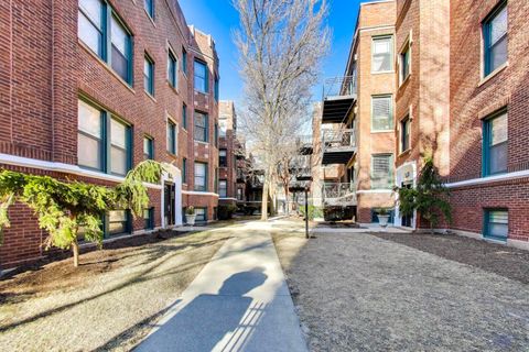 Tiny photo for 1136 W Pratt Boulevard #2S, Chicago, IL 60626 (MLS # 12583571)